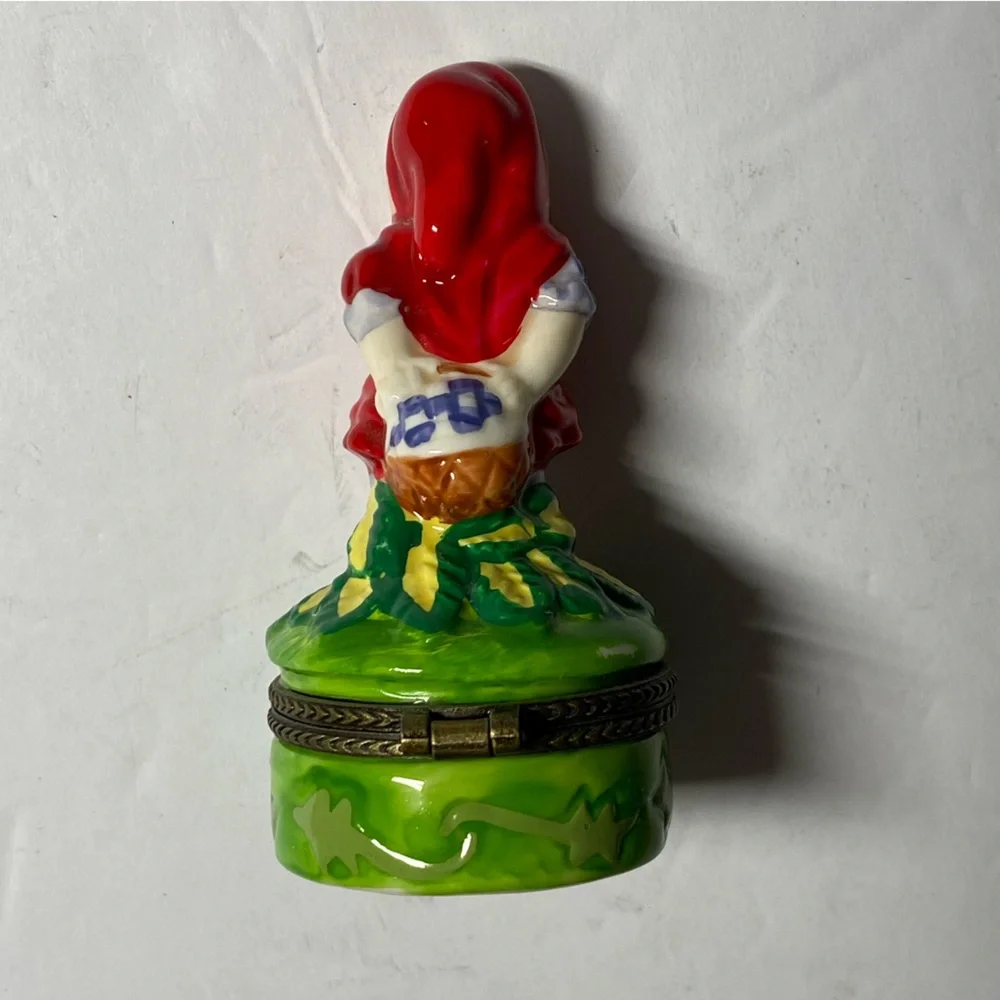 Vintage Trinket Box Hinged Porcelain "Little Red Riding Hood w/Tiny Wolf - Picture 3 of 6